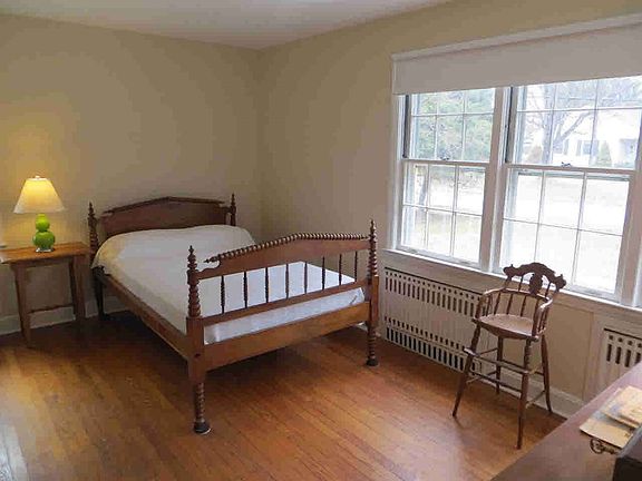 4th image of 42 Fuller Ln