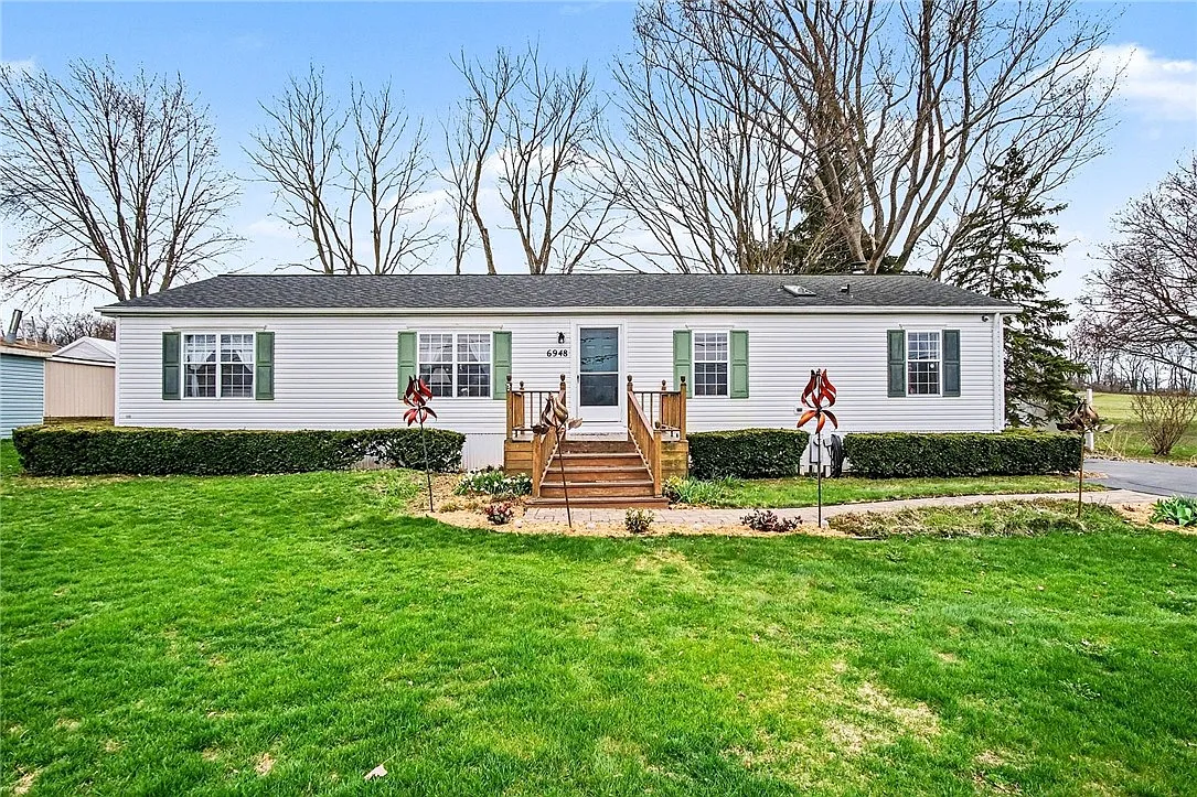 6948 Swamp Rd photo 1