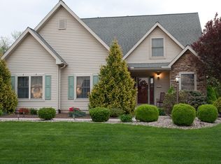 81 Warren St, Montoursville, PA 17754