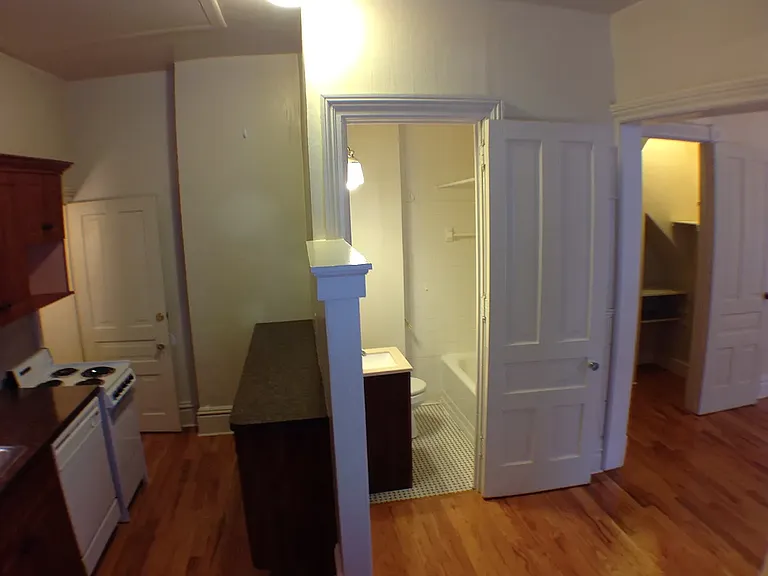 28 Union Ave NE #2 — Photo 7