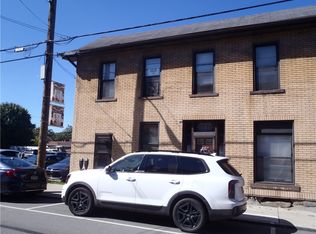 218-220 S 2nd Ave, Elizabeth, PA 15037