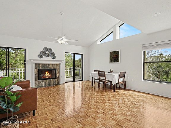 2nd image of 3431 Cove Ct