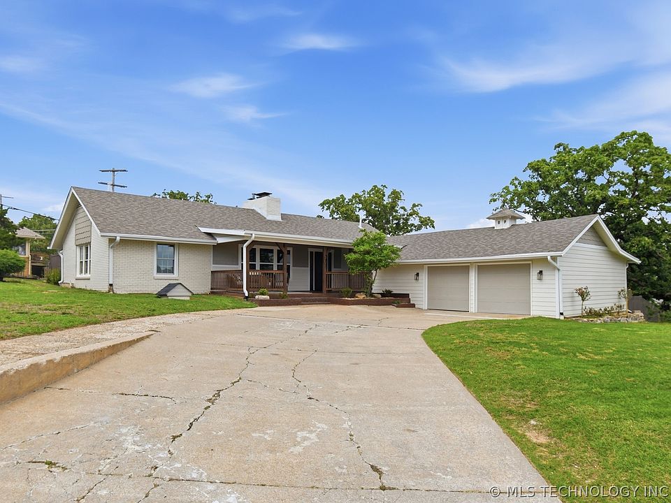 1st image of 701 Oak Ridge Dr