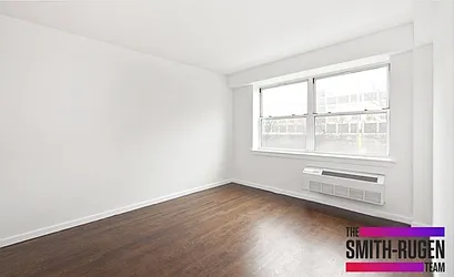 Rented by R New York