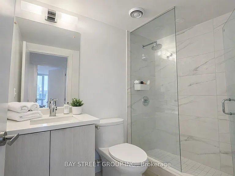 55 Cooper St #7112 — Photo 7