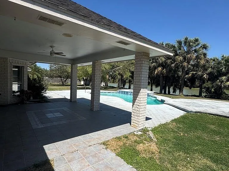 8795 FM 1732 — Photo 20