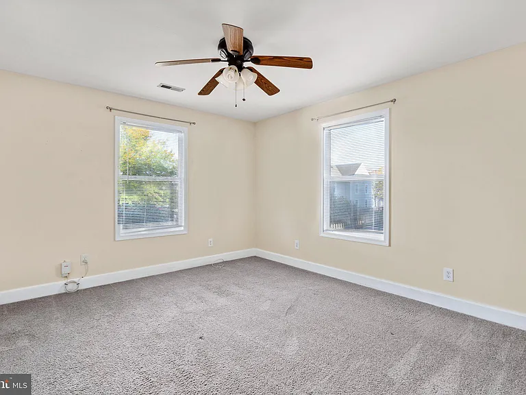 621 Wolfe St #A — Photo 14