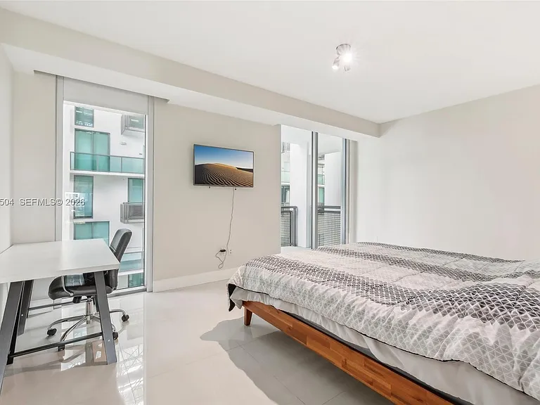 6000 Collins Ave #306 — Photo 22