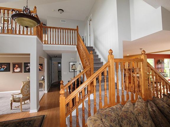 3rd image of 9086 Saddlehorn St NW