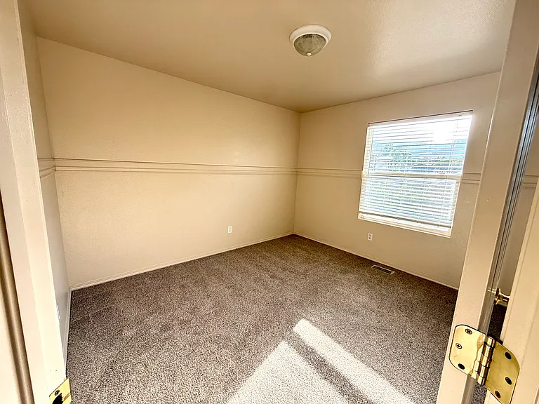 1150 Scarlet Oak Dr — Photo 7