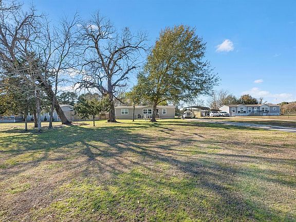 3rd image of 15237 Heavenly Acres Drive