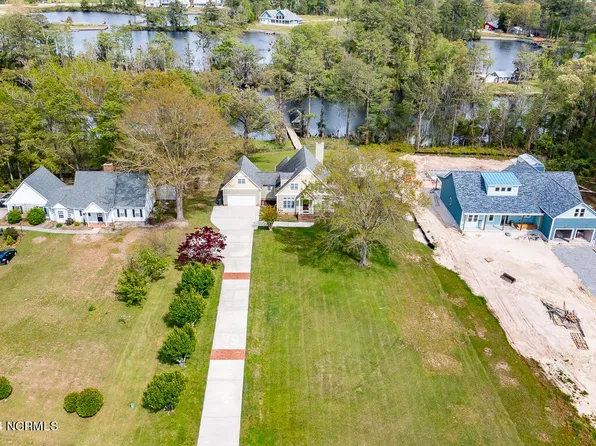 409 Lilliput Drive, New Bern, NC 28562