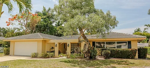 5654 Eichen Cir W Photo 1