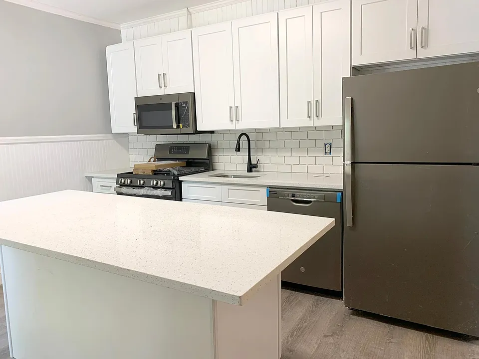 75 Foster Ave #3