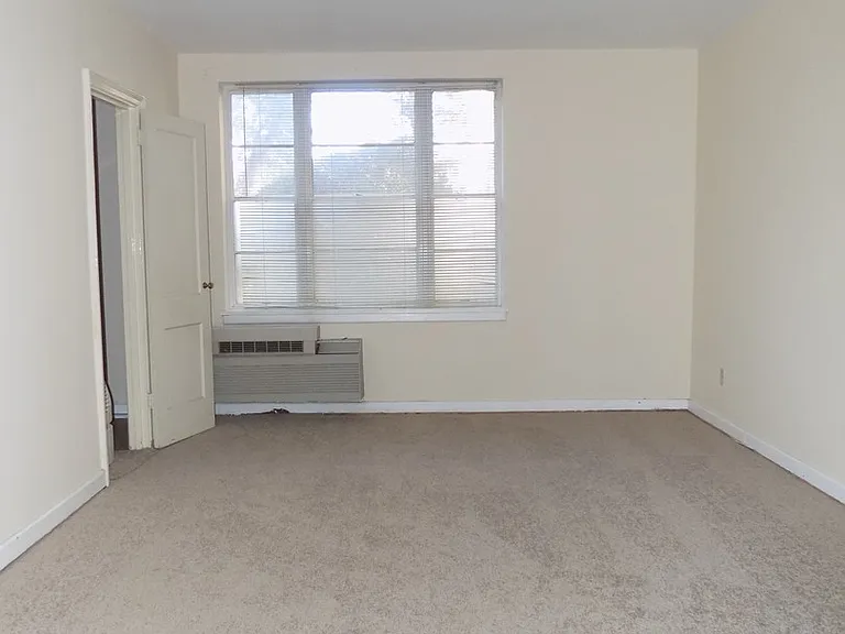 526 Edisto Ave #17 — Photo 4