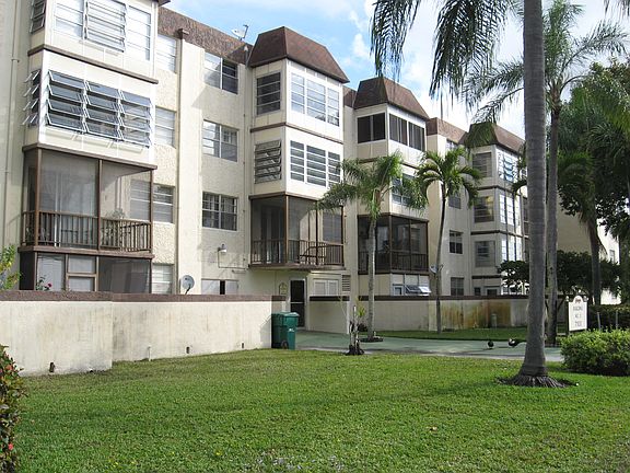 Rear of Building/Entranceway