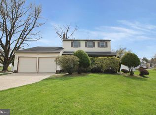 219 Diane Ave, Delran, NJ 08075