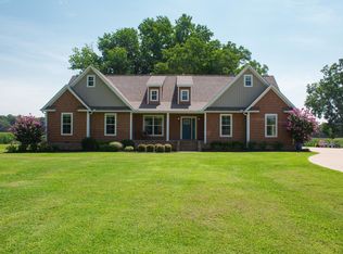 507 Parkers Levee Rd, Martin, TN 38237
