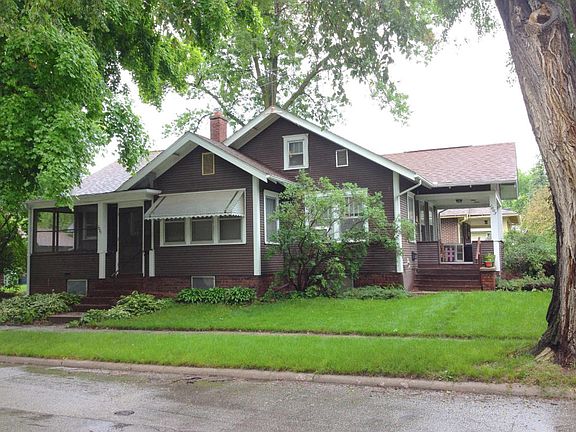 2nd image of 1001 Grand Ave #1003
