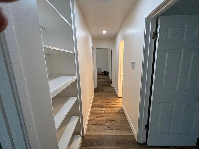 516 E St — Photo 10