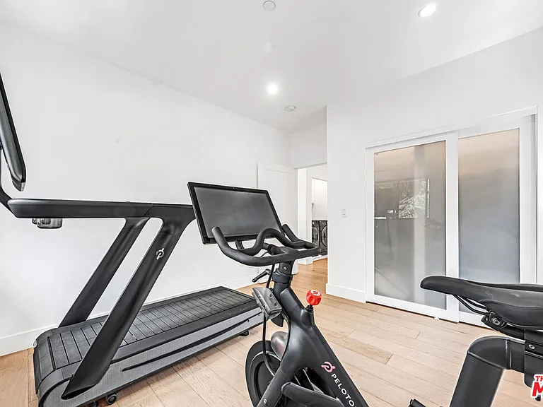 4841 Minden Pl — Photo 45