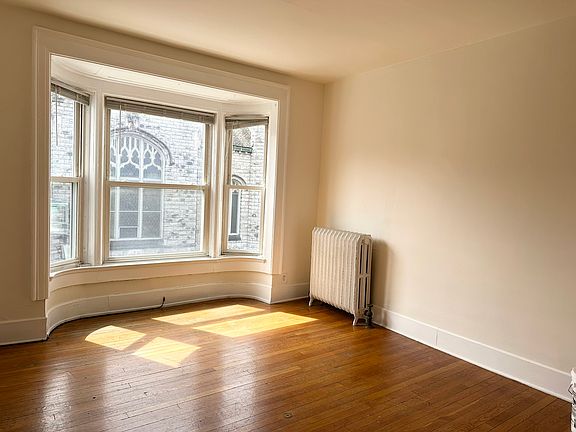 2nd image of 341 Richmond Ave APT 3