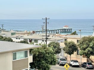 217 15th St, Manhattan Beach, CA 90266