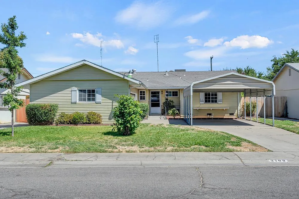 3709 Milton Way photo 1