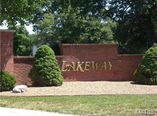 1345 Lakeway Dr, Defiance, MO