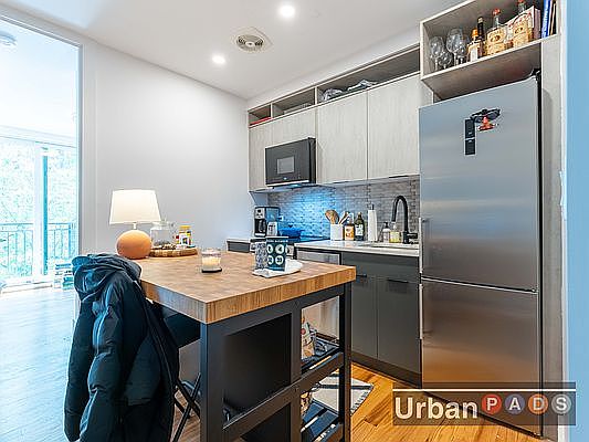 4th image of 60 Hawthorne St APT 4B