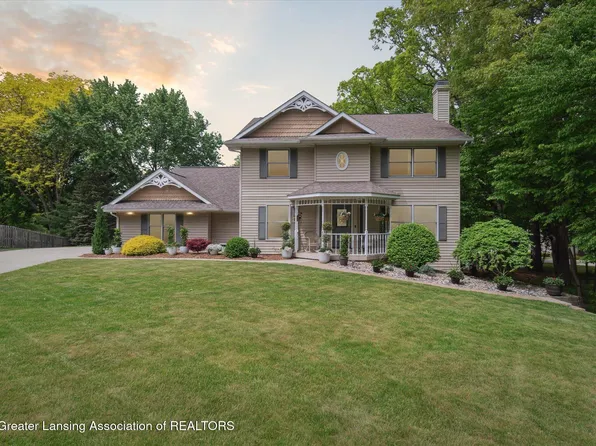 406 W Geneva Dr, Dewitt, MI 48820