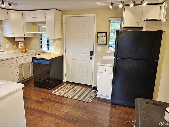 3rd image of 14239 Olympic Dr SE
