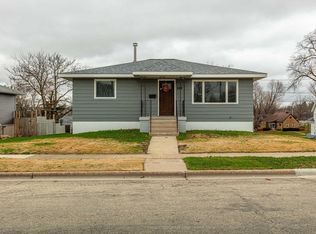 829 10th St, Monroe, WI 53566