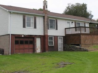 48 Seeley Rd, Lake Ariel, PA 18436