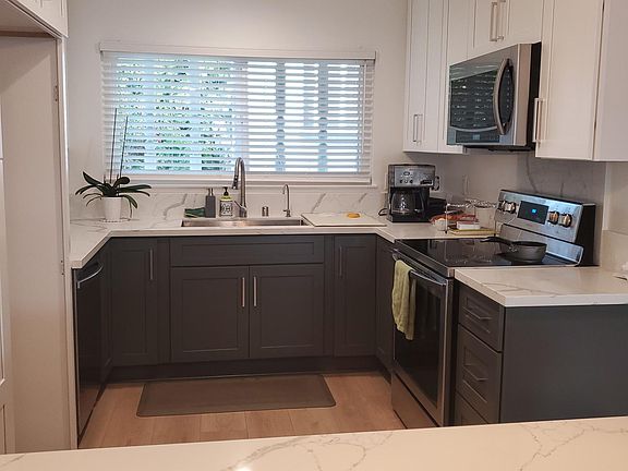 2nd image of 1607 La Madera Ln