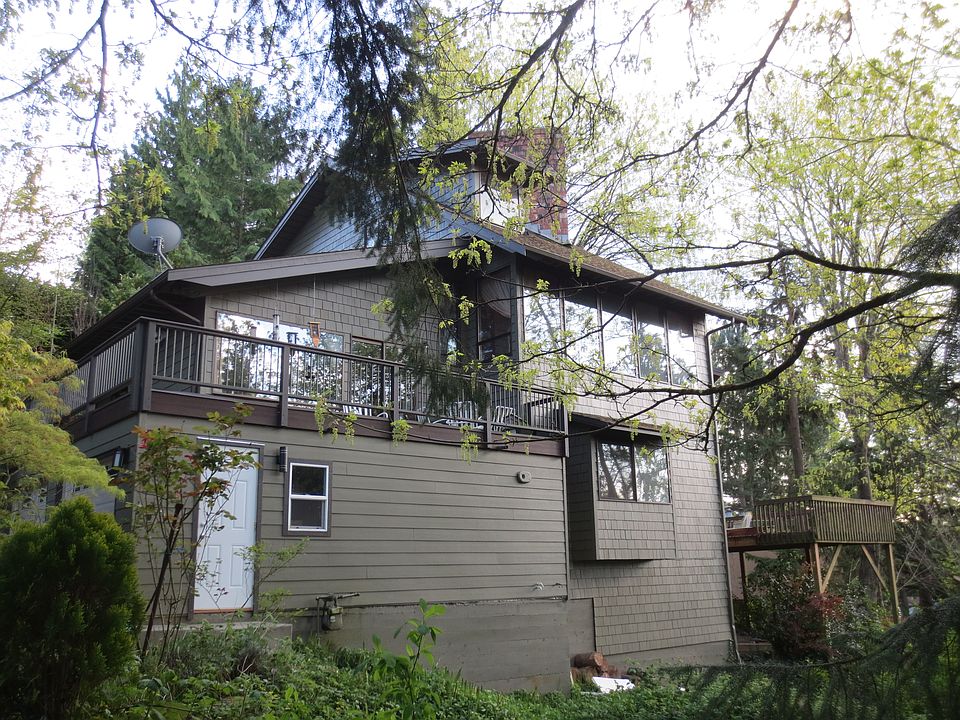 2nd image of 6146 W Mercer Way