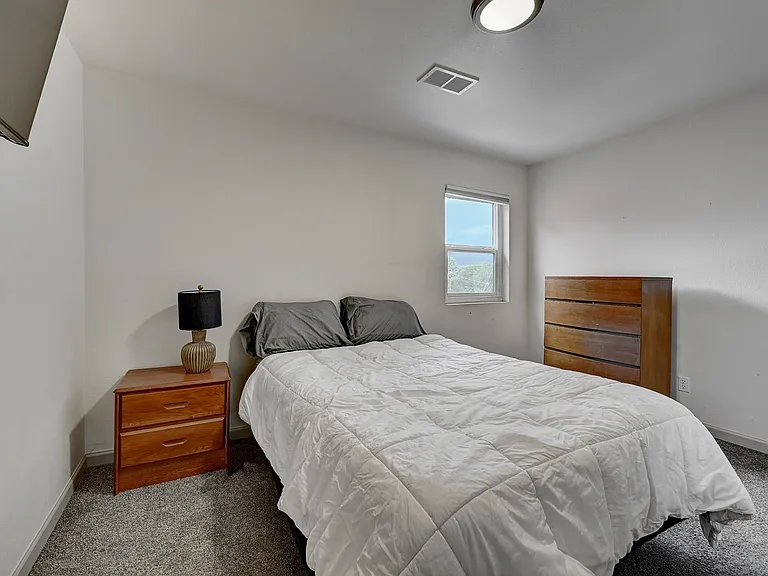 506 E Pikes Peak Ave #7 — Photo 7