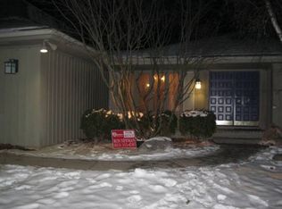 5014 Whittier Ln, Rockford, IL 61114