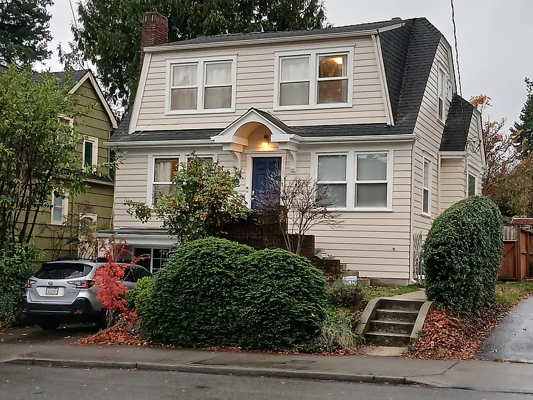 6007 25th Ave NE #B — Photo 2