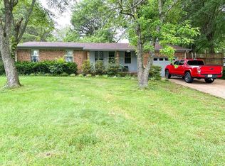 2811 Lone Oak Rd, Paris, TN 38242