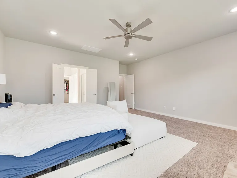 211 Coyote Creek Dr — Photo 18