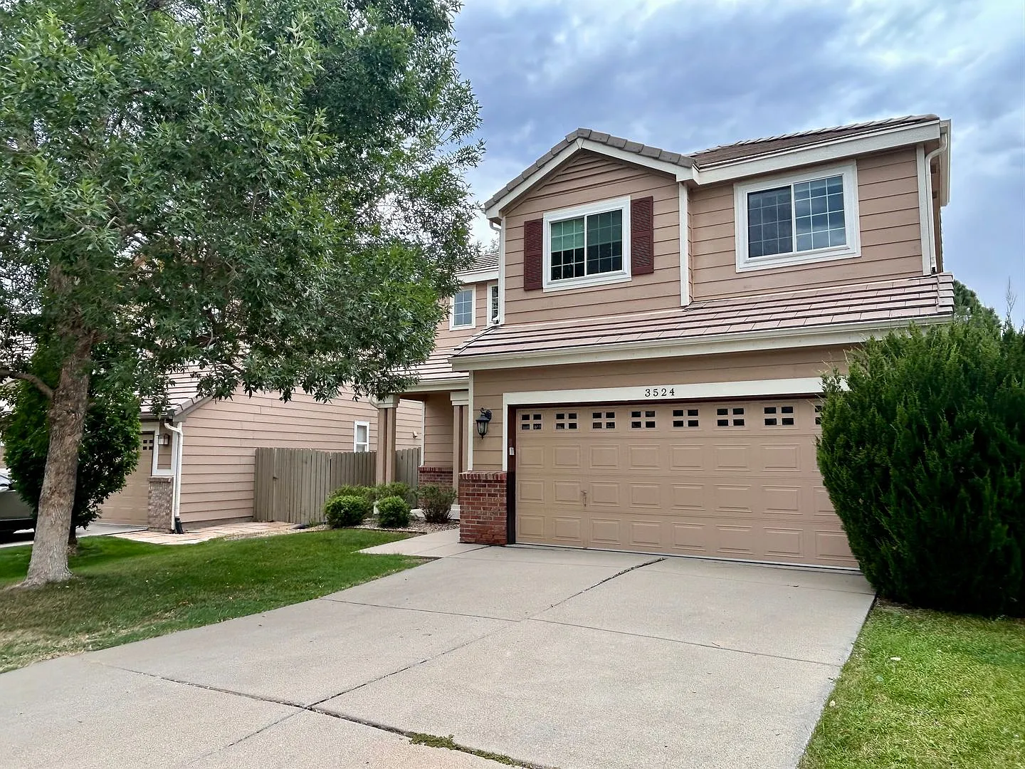 Three Bedroom Home Available in Rock Creek in Superior — Photo 2
