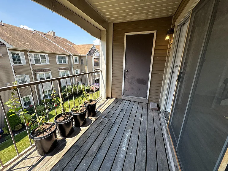 72304 Delaire Landing Rd #304 — Photo 21