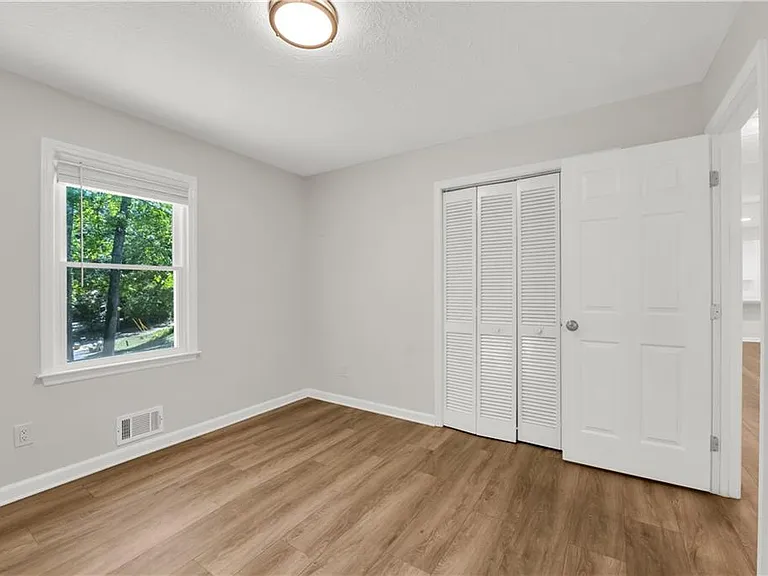5722 Port Dr — Photo 11