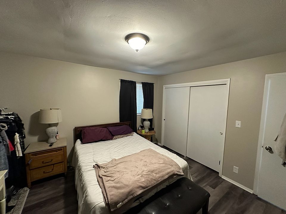 1st image of 738 E Imperial Dr