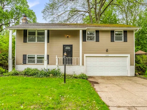 10209 Pirates Trl, Aurora, OH 44202