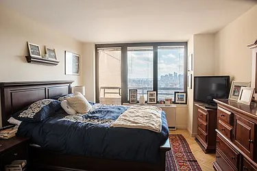 Rented by Vipler Realty
