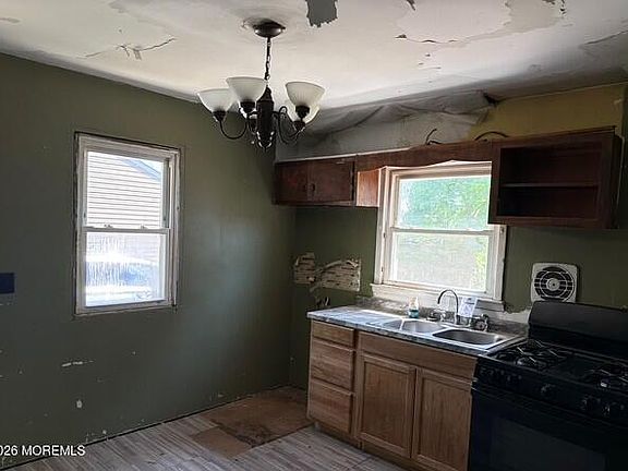 5th image of 102 Morningside Avenue