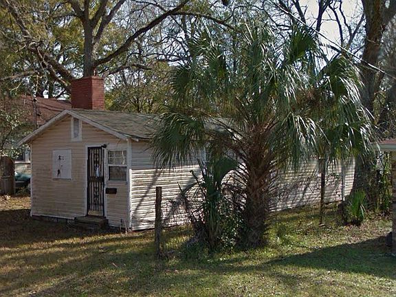 2nd image of 1756 W 24th St