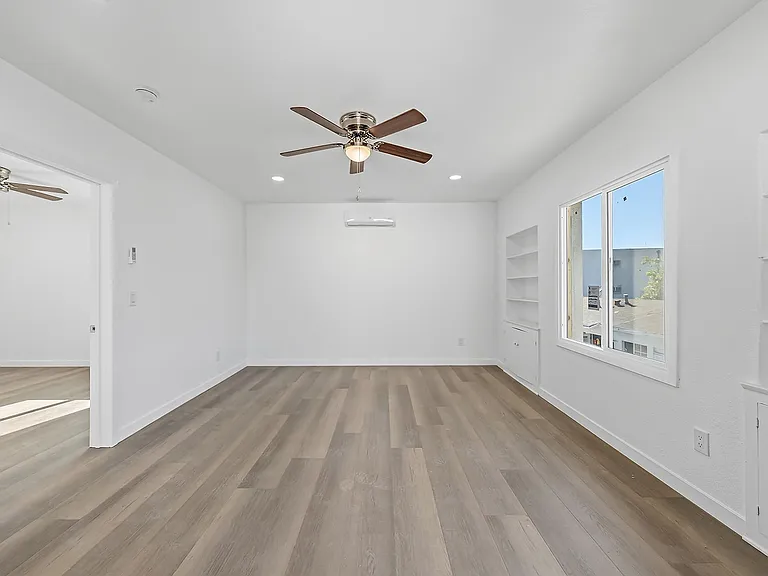 1709 Sichel St #1711-1/2 — Photo 4